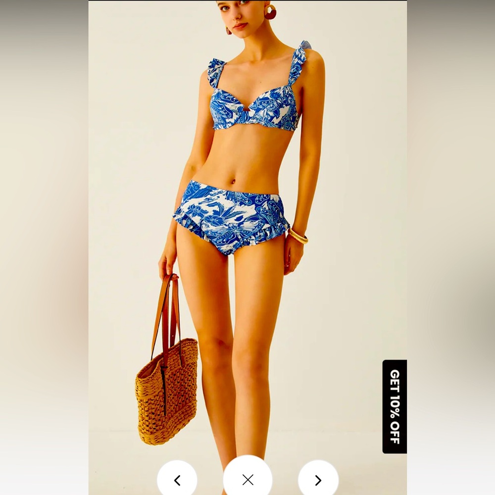 Closet clear out  bathing suit perfect for holiday size small 2 piece unworn